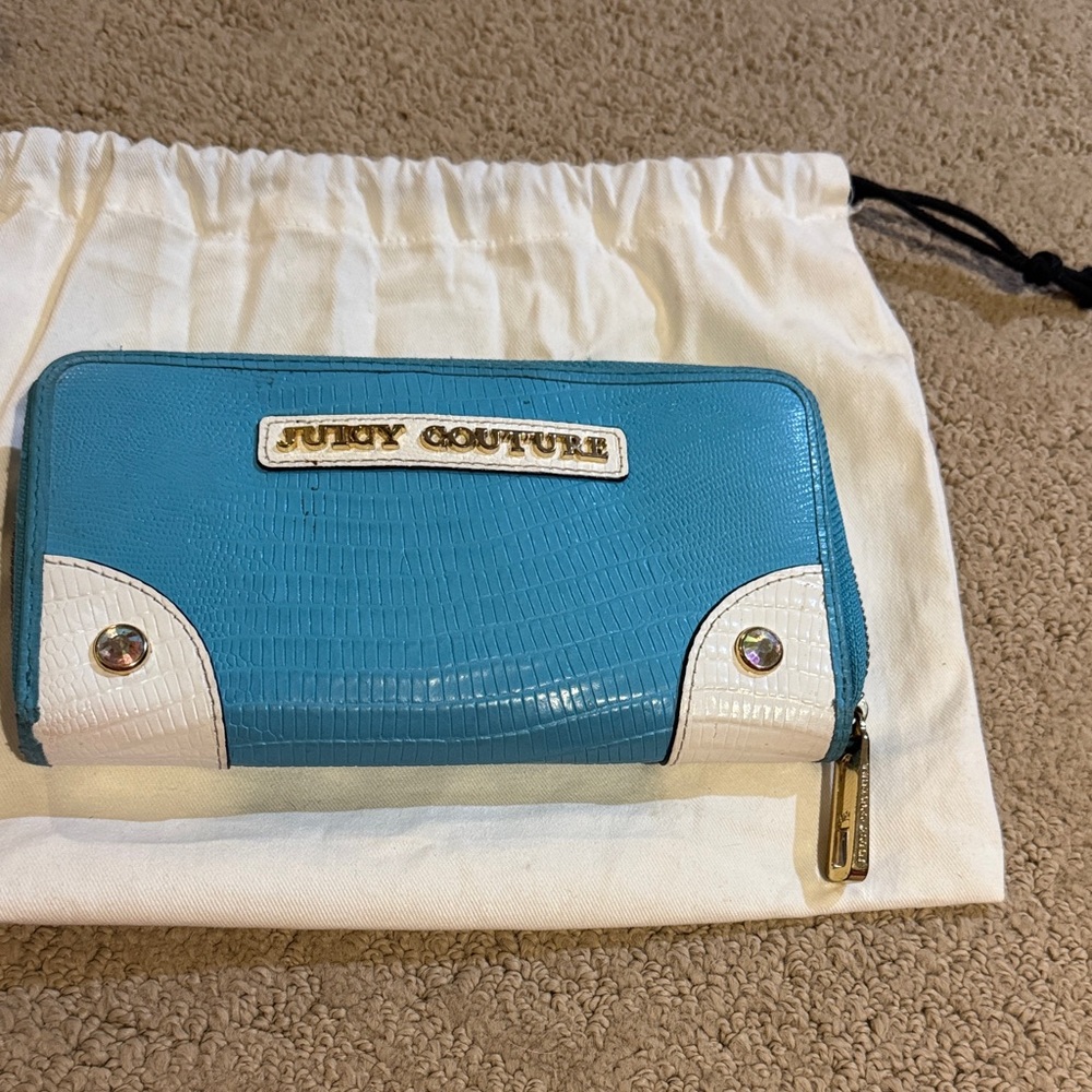 Juicy Couture Turquoise and White Wallet